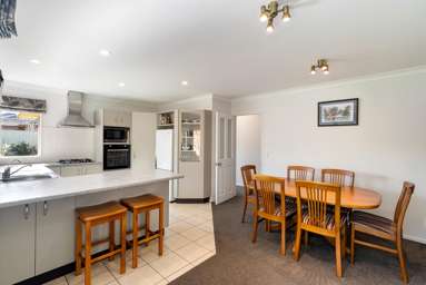4 Ashleigh Way_2