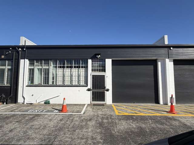 Clean and Functional 92sqm Unit – St Johns