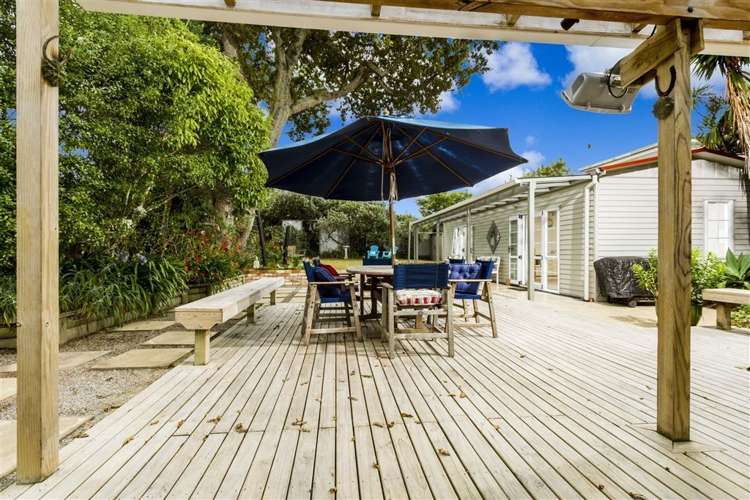 5 Owens Road Devonport_13
