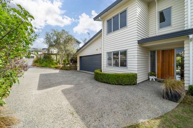 31 Te Puia Drive Aotea_4