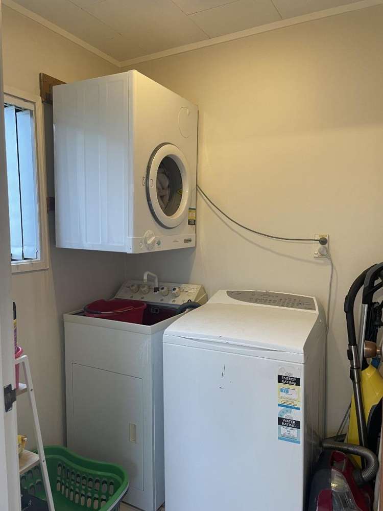 2/1 Barbados Dr Unsworth Heights_7