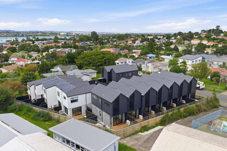 12 Taratoa Street Point England_34