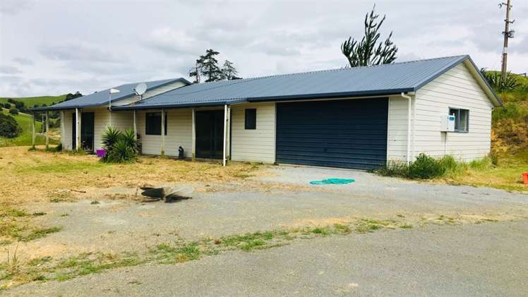 70 Churton Road Kaingaroa_6