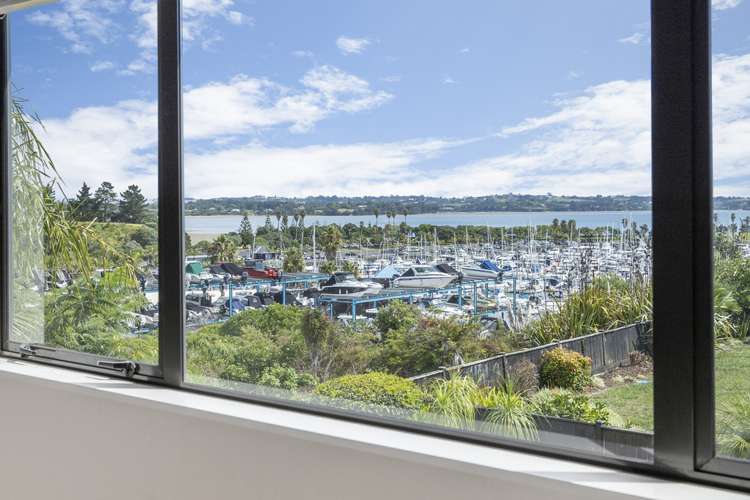 99 Pine Harbour Parade Beachlands_8