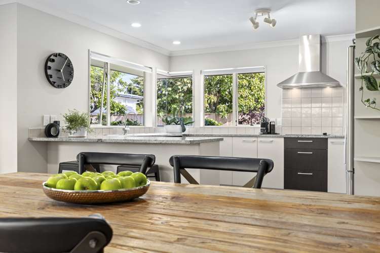 30a Sunkist Bay Road Beachlands_12