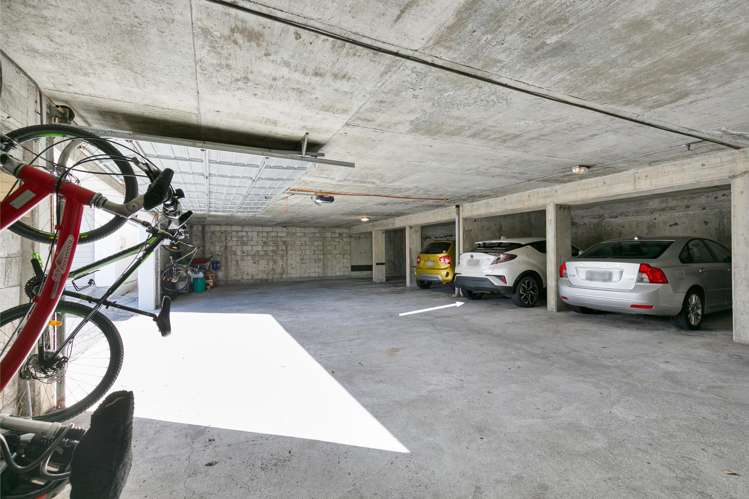 6B/19 Maida Vale Road Roseneath_15