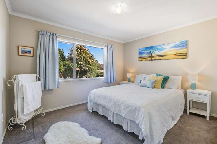 44 Seamount Drive Red Beach_19