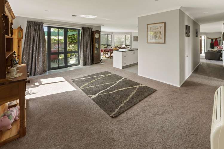 19 Templemore Drive Richmond_5