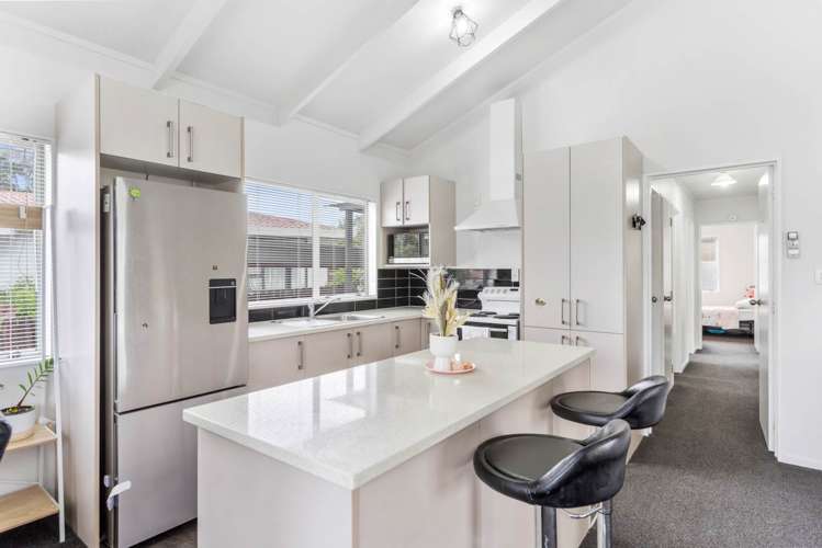 1/84 Parrs Cross Road Henderson_3