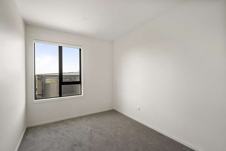 1/75 McAnnalley Street Manurewa East_13