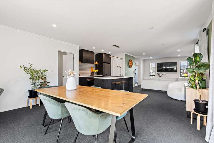 27 Helicon Street Pegasus_7