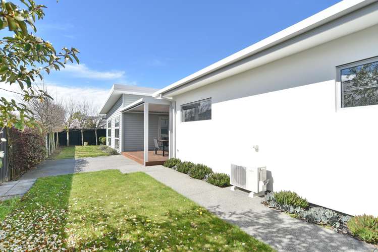 13 Picadilly Avenue Casebrook_24