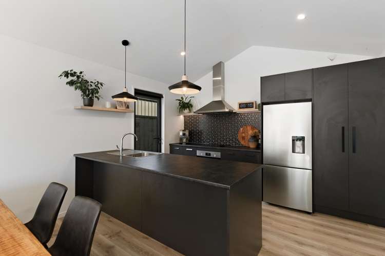 64 Muster Road Jacks Point_5