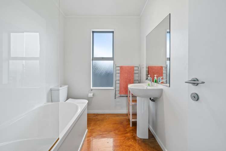 31 Ata-Mahina Way Ruakaka_21