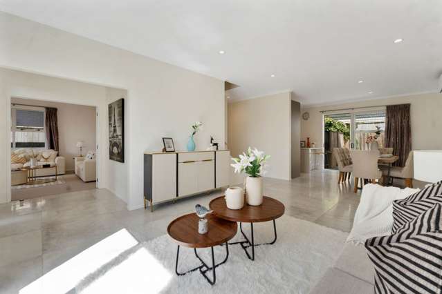 35 Mackay Drive Greenhithe_4