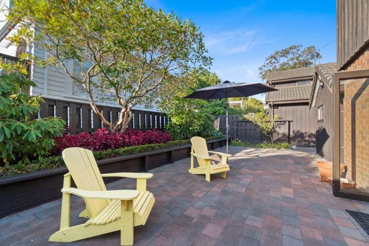 2/1 Penzance Road Mairangi Bay_24