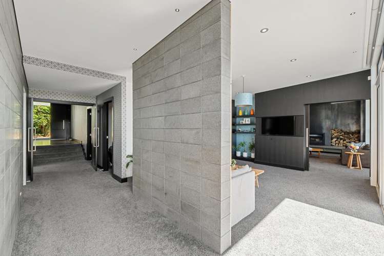 23-25 Black Road Otatara_16