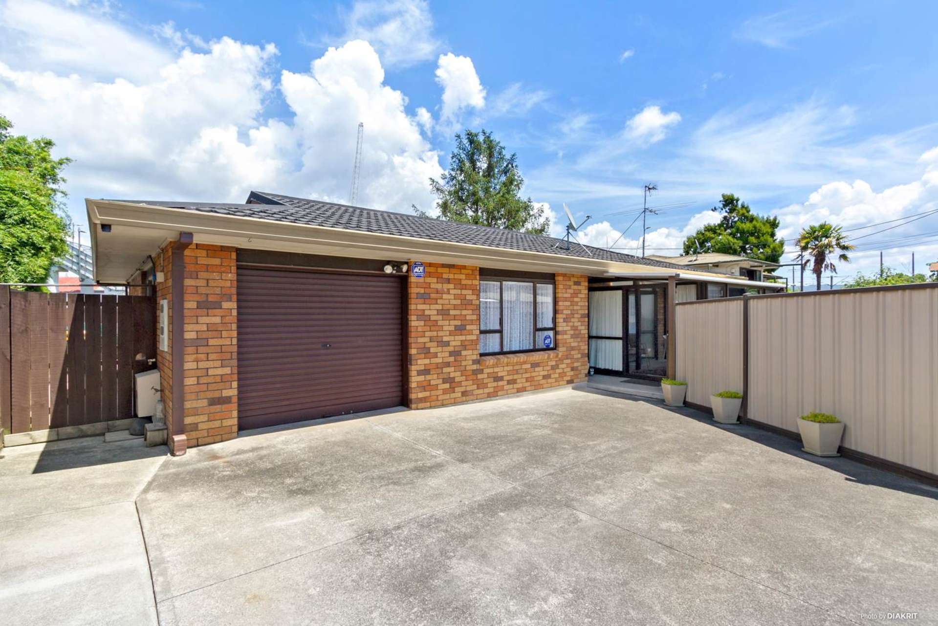 2/9 Clayburn Road Glen Eden_0