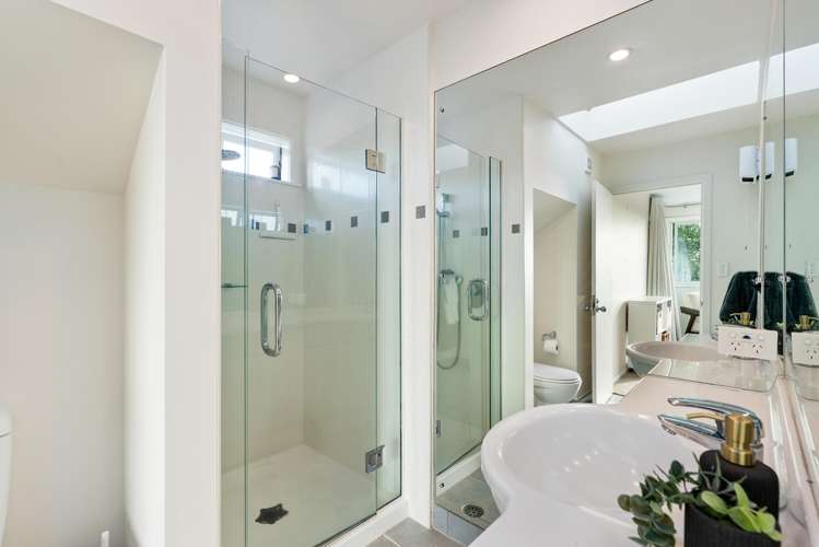 827 Riddell Road St Heliers_23