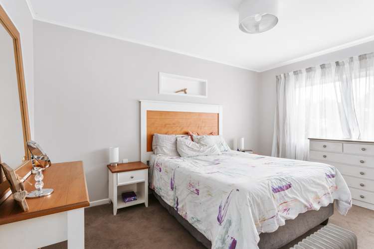 23 Karaka Road Otumoetai_13