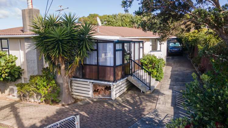 19 Paenui Street Titahi Bay_31