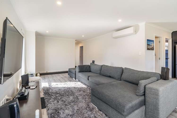 1 Taraiti Crescent Porirua_15