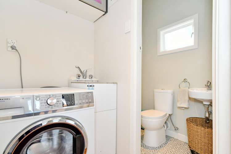 31 Thomas Road Mangere_13
