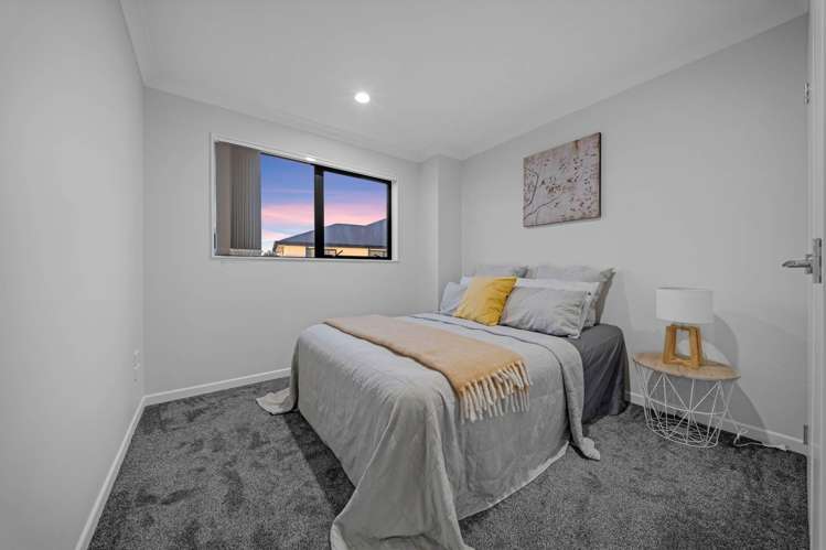 19 Dungloe Avenue Flat Bush_35