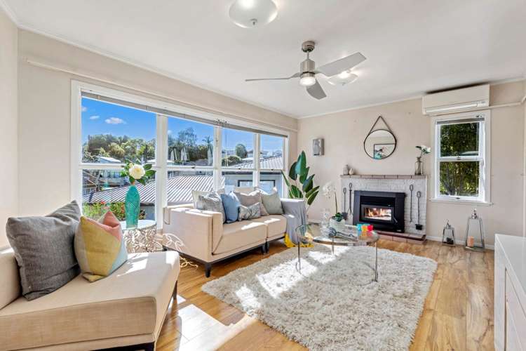 16 Merriefield Avenue Forrest Hill_1