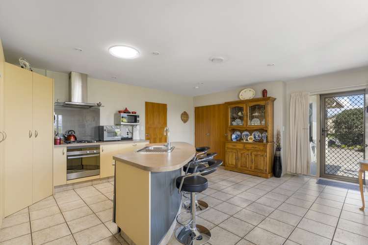 5 Otia Drive Richmond_3