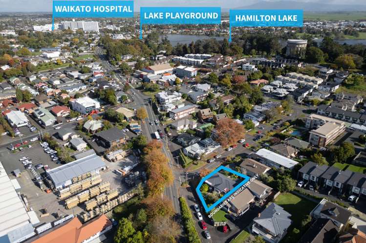 8 Pembroke Lane Hamilton Lake_16