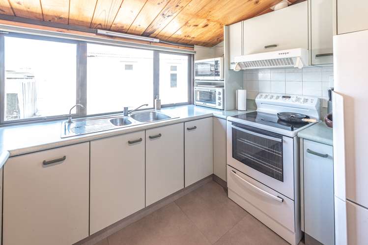 70 Lincoln Road Springvale_8