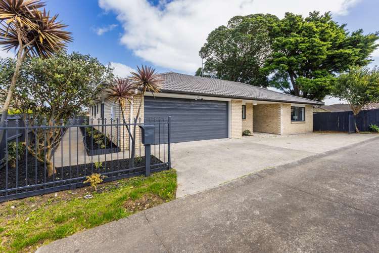 12 Mark Edgar Place Clendon Park_0