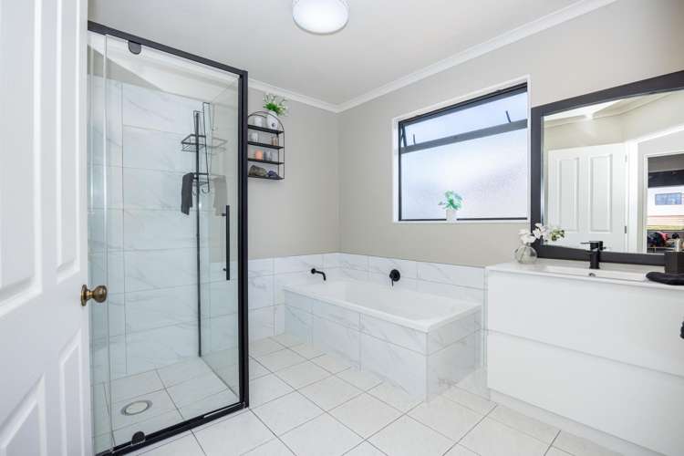 66 Ayrshire Drive Grandview Heights_19