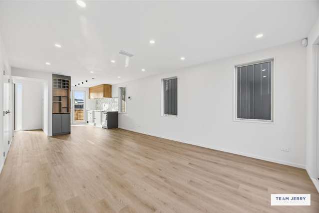 Standalone Style, Freehold Freedom - Act Fast!