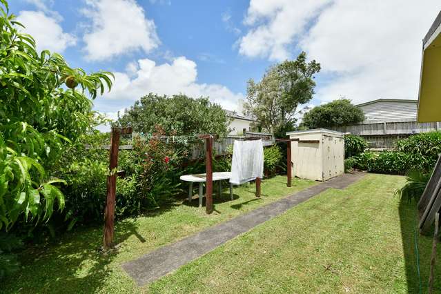 2/3 Miro Street Helensville_1