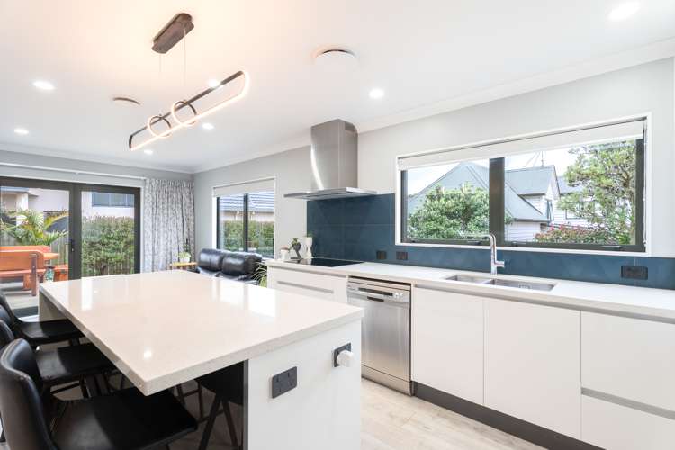 13 Claverton Grove Churton Park_9