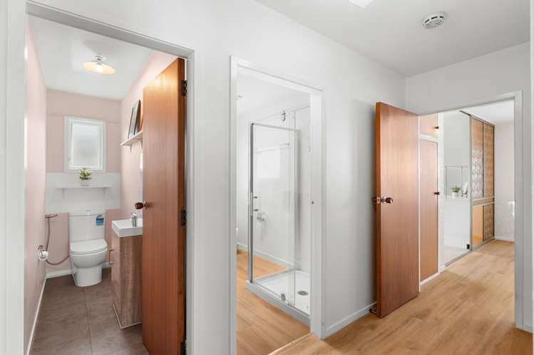 1/6 Valerie Place Redwood_9