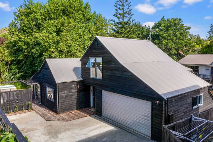 33a Luplau Crescent Cockle Bay_36