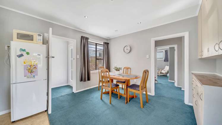 54 Waldron Crescent Green Island_29