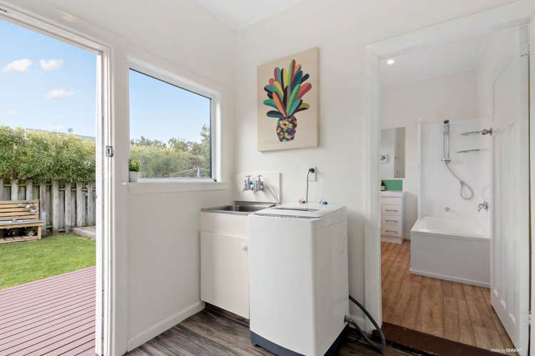 57 Brandon Road Glen Eden_10