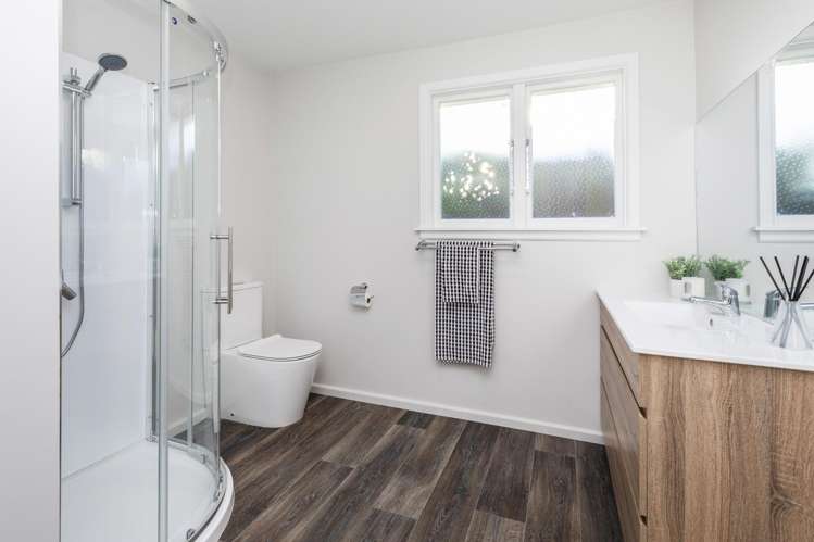 75 Stanbury Avenue Somerfield_12