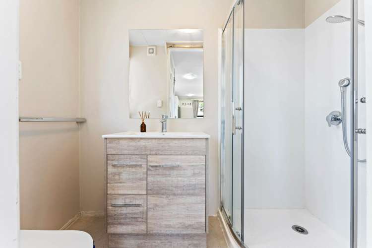 84 Oreil Avenue West Harbour_18