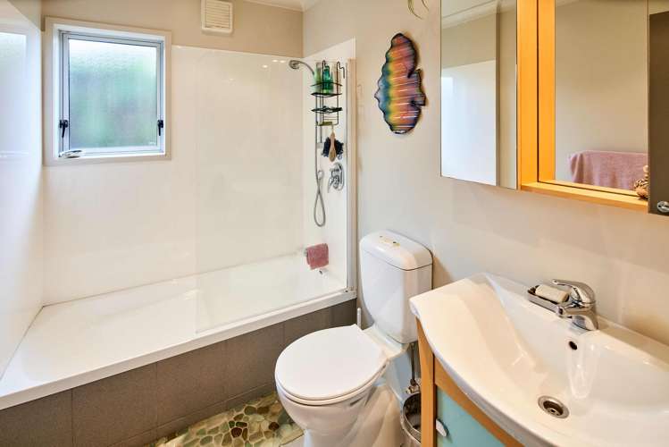 4 Acheron Road Paremata_11