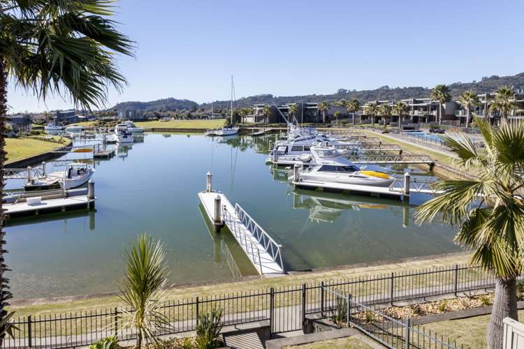 73 South Highway - Sovereign Pier on the Waterways Whitianga_27