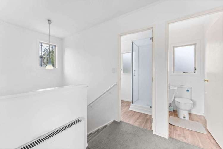 2/11 Marr Road Manurewa_10