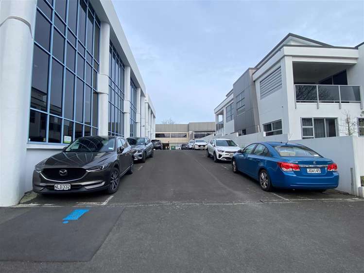 GB at 18 Rostrevor Street Hamilton Central_4