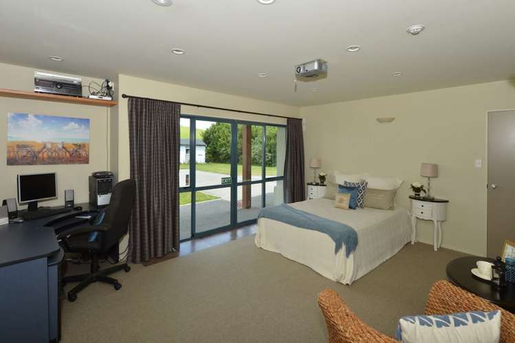 398 State Highway 1 Otaika_18