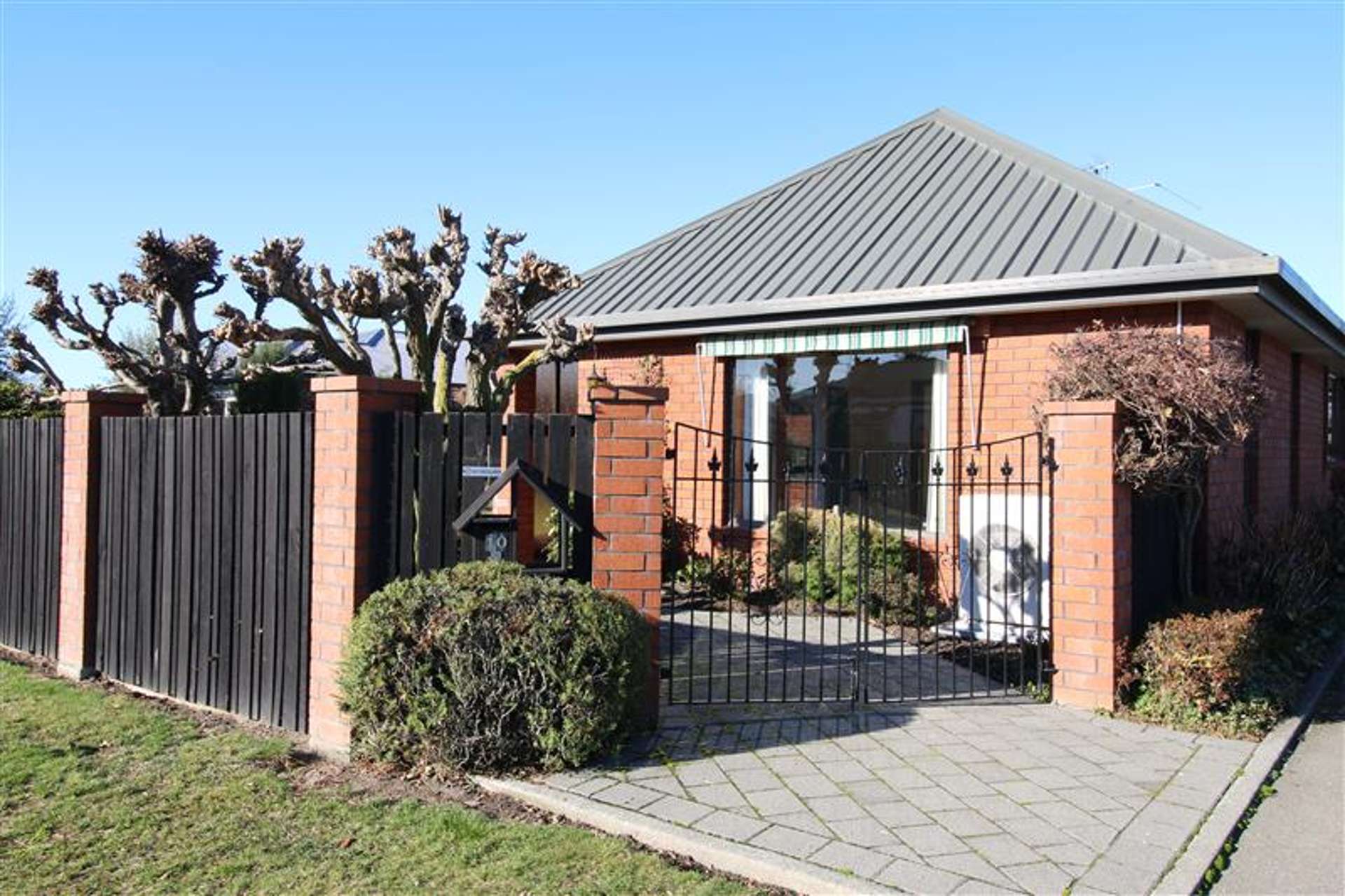 10a Cross Street 1383_0