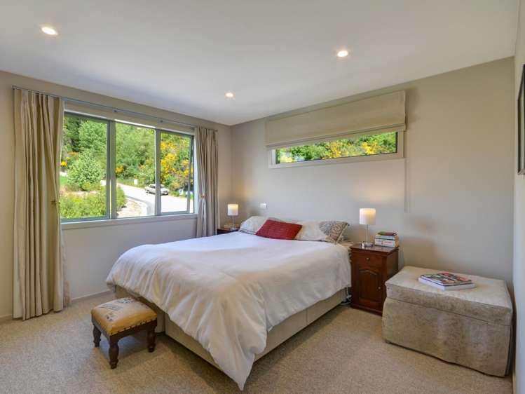 4 Saint Peters Place Queenstown_11